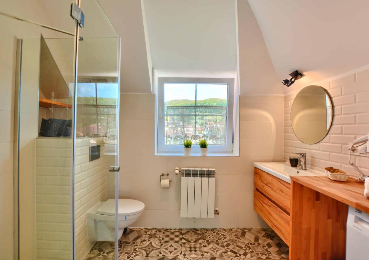 Apartament Beztroski Ustrzyki Dolne Esterno foto