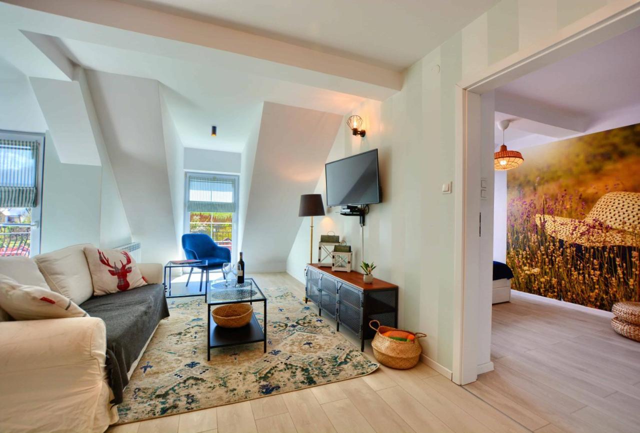 Apartament Beztroski Ustrzyki Dolne Esterno foto
